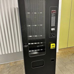 Usi 3132 snack vending machine w/credit card reader